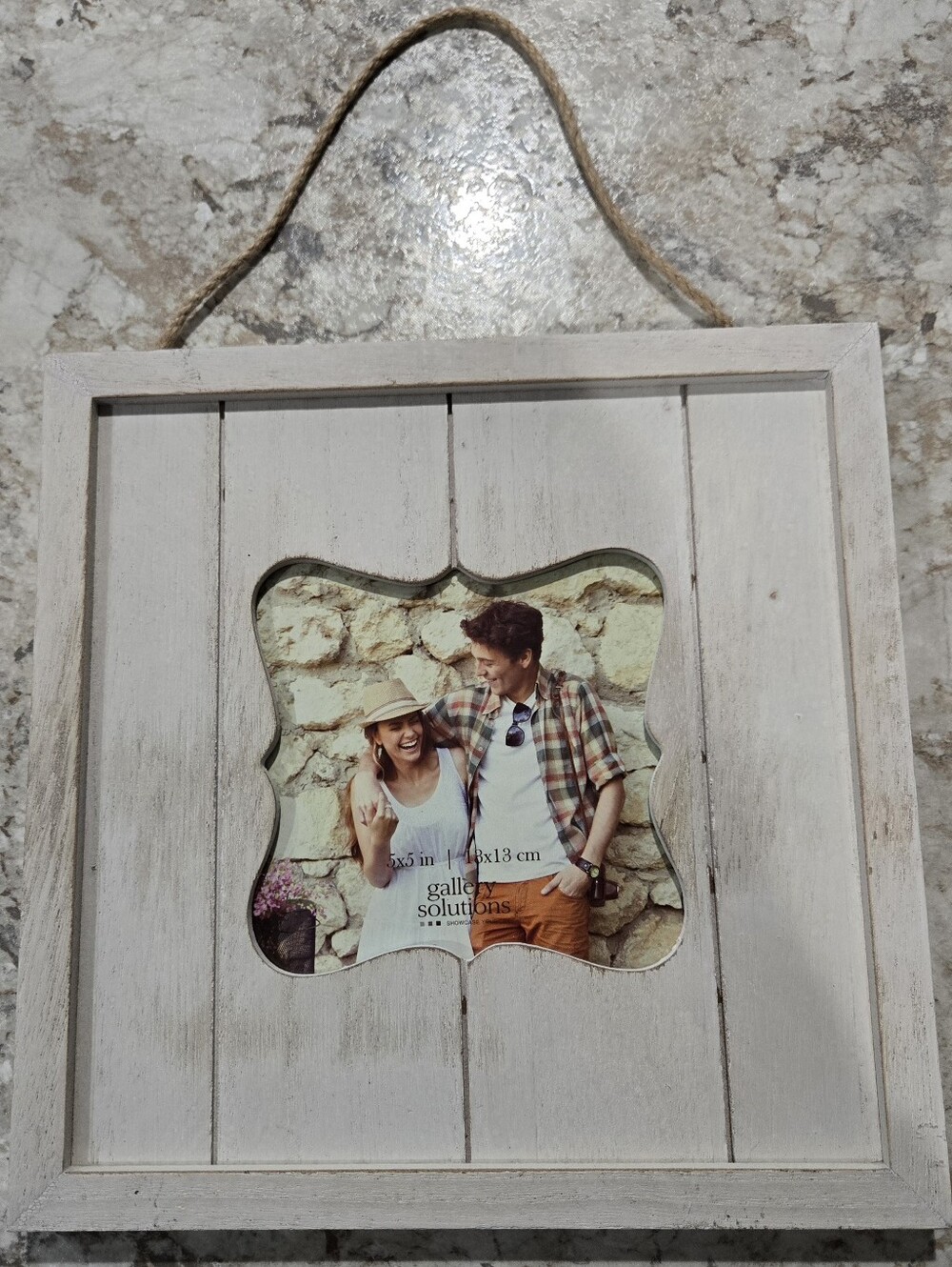 Whitewashed Wooden Hanging Photo Frame - 5x5 in